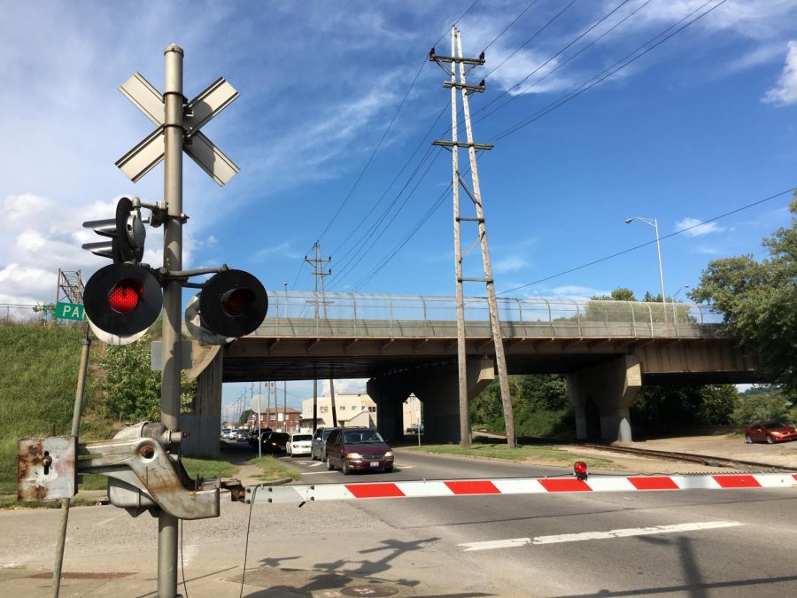 Malfunctioning railroad signal causes delays on Linden