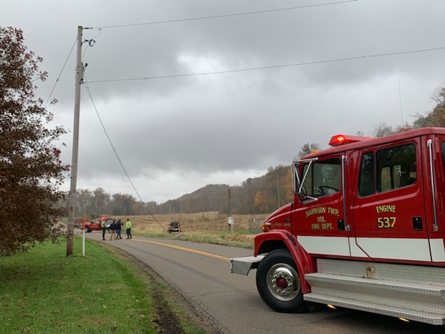 Man hits AEP utility pole on Old River Road