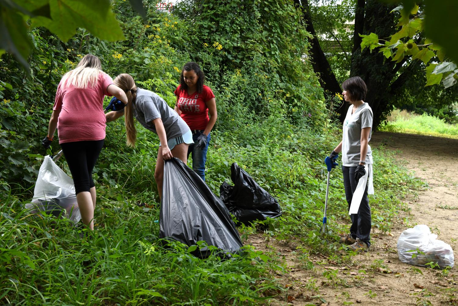 Trash Talk Community Cleanup with the Rochester Amerks!