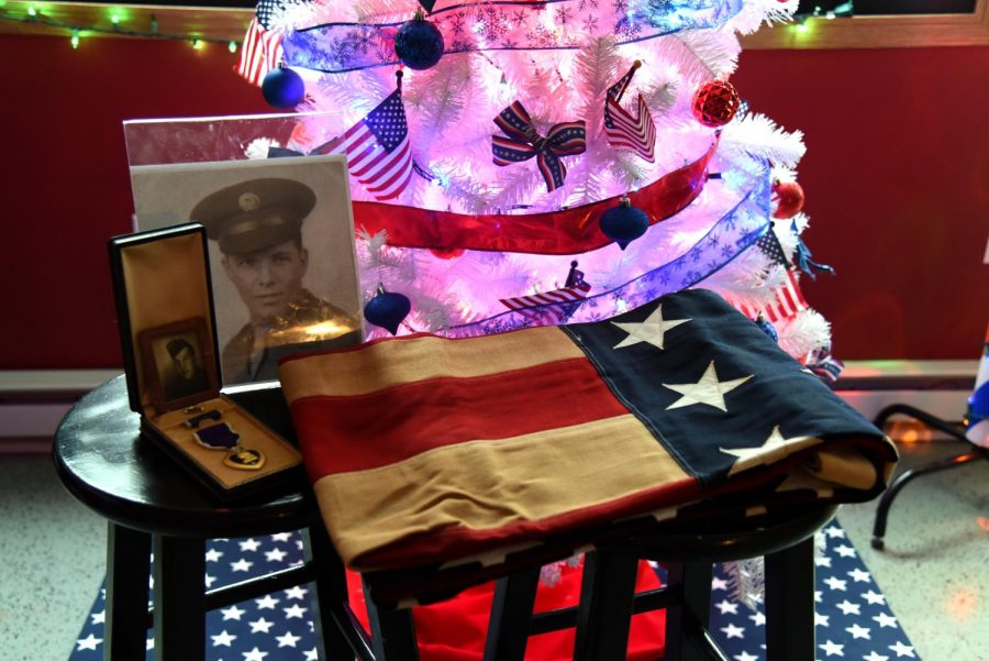 Inside+the+box+of+items+gifted+to+DeBolt+was+a+photo+of+Paul+C.+Poulton+who+served+in+the+United+States+Army+for+about+one+year+before+he+died+in+the+Battle+of+the+Buldge.