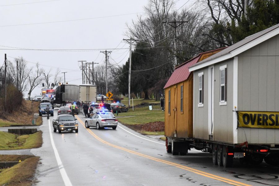 Pursuit leads to crash closing Route 60