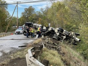 Crash closes SR-60 south of Duncan Falls