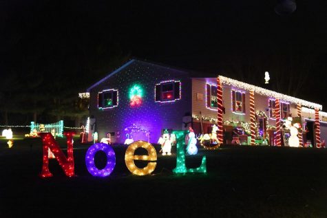 Dobbins Family Light Show returns, large event planned for Saturday evening