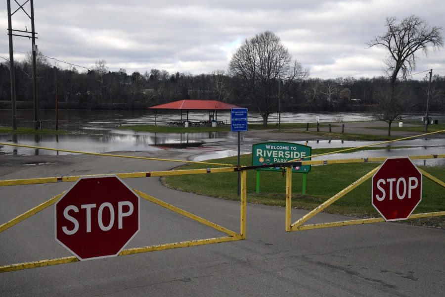Flooding closes Riverside Park Monday